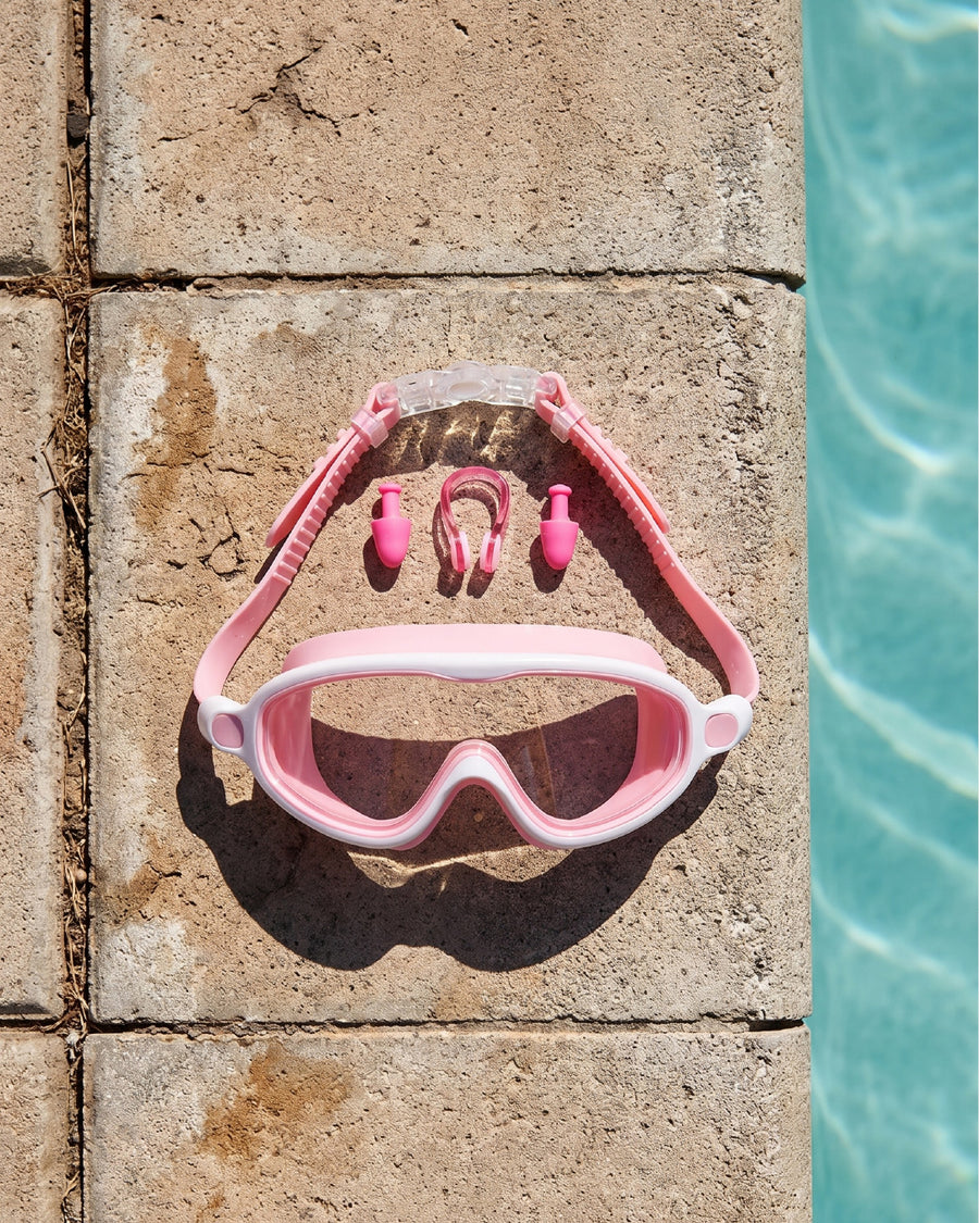 Kids’ Swimming Goggles, Nose Clip and Earplugs Set