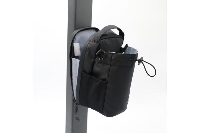 Magnatic Water Bottle Sling Bag